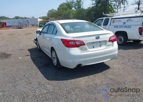 2015 Subaru Legacy 2.5I Premium z USA, uszkodzony, nr VIN 4S3BNAH6XF3002144